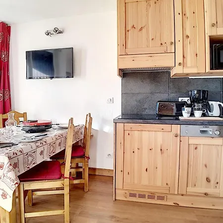 Appartement Cosy Aux Menuires - Acces Pistes - Parking Inclus - Fr-1-344-850 *